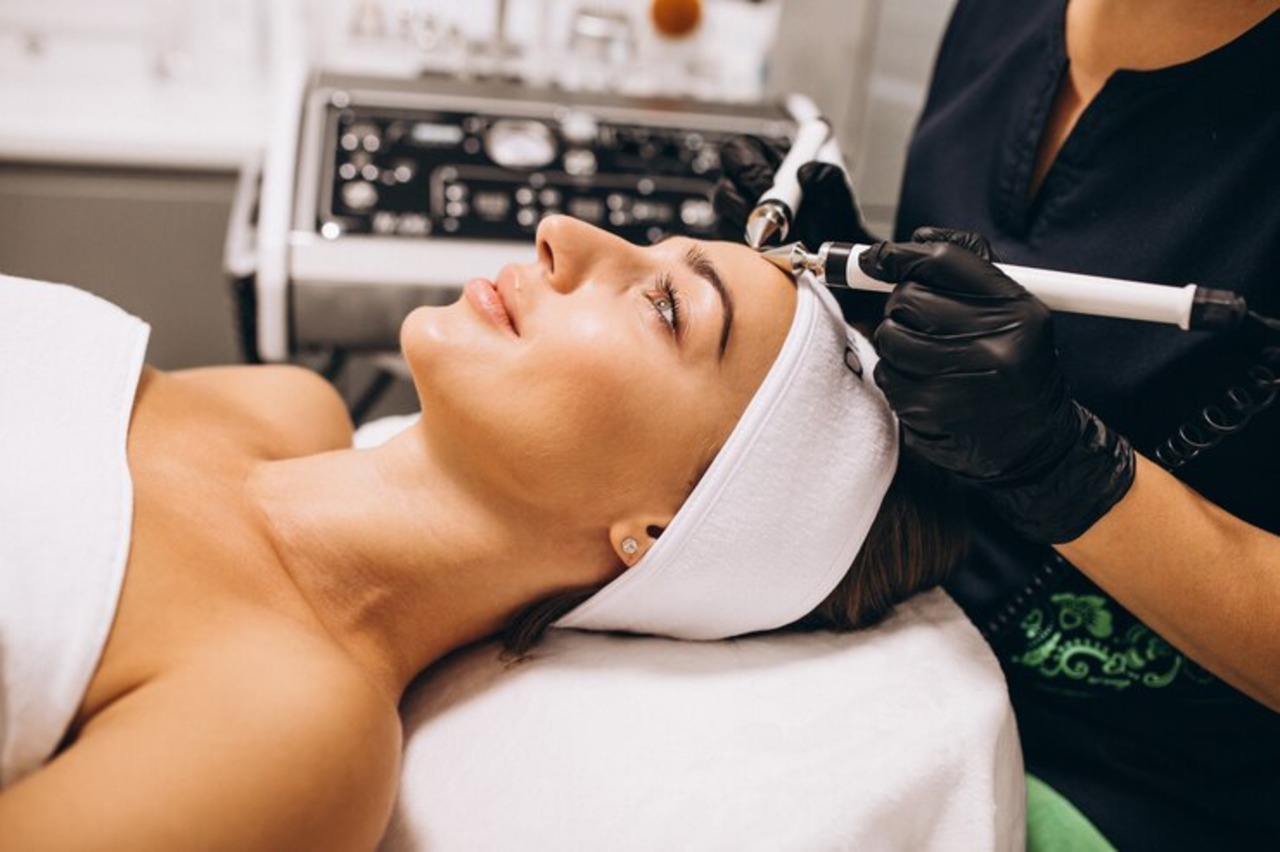 How Deep Peeling Can Transform Your Skin: Insights from a Skin Specialist in Baner