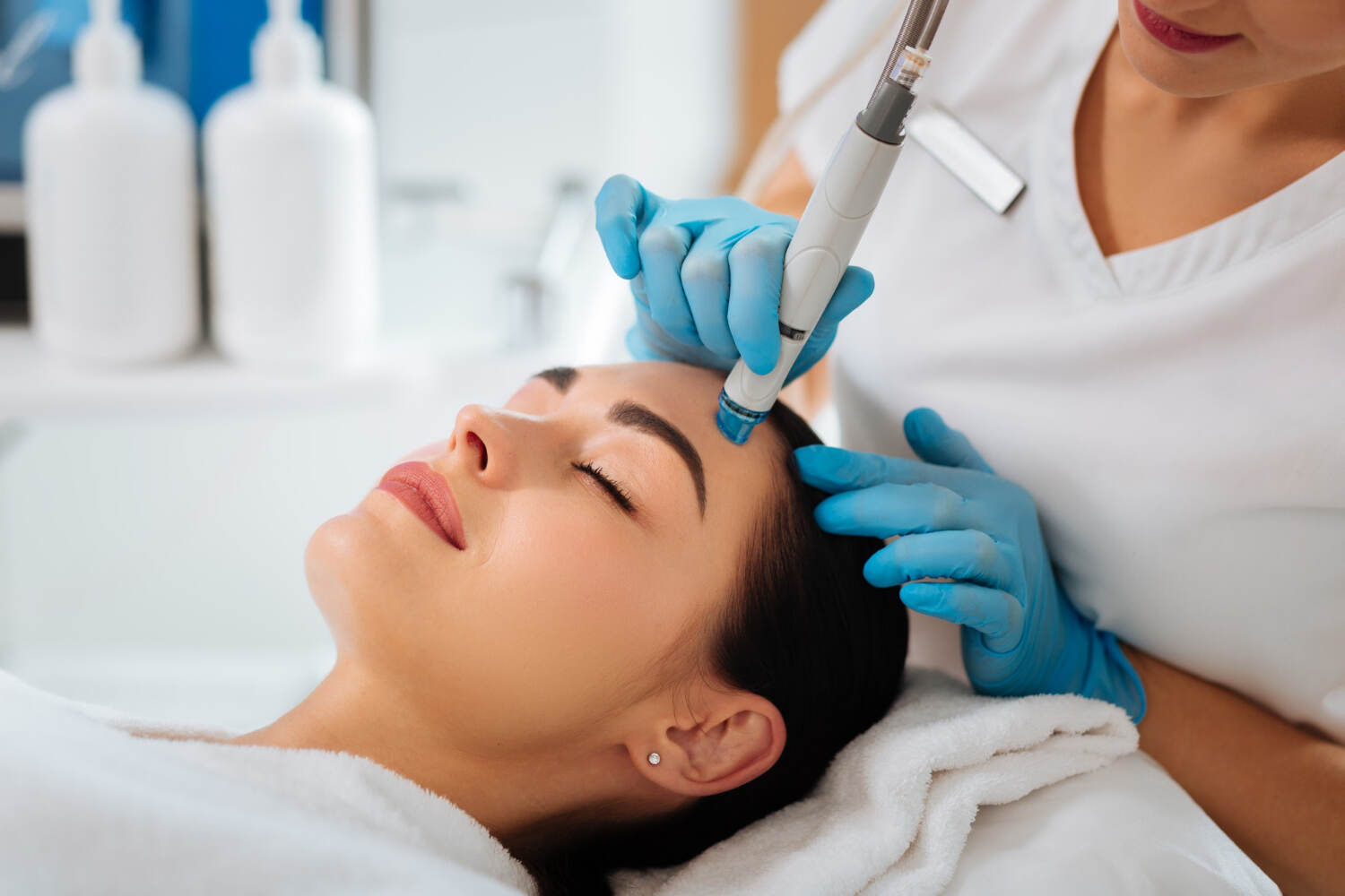 Things to Consider Right After a Hydrafacial to Preserve Your Face's Natural Radiance  